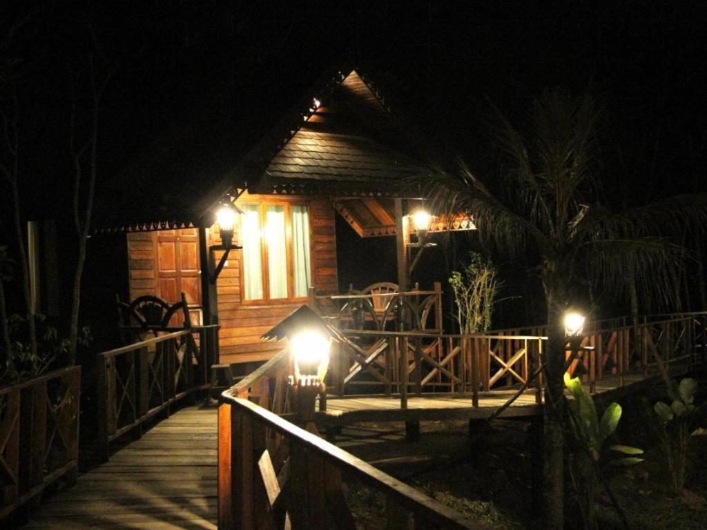 Burilamplai Resort Thung Yai Exteriér fotografie