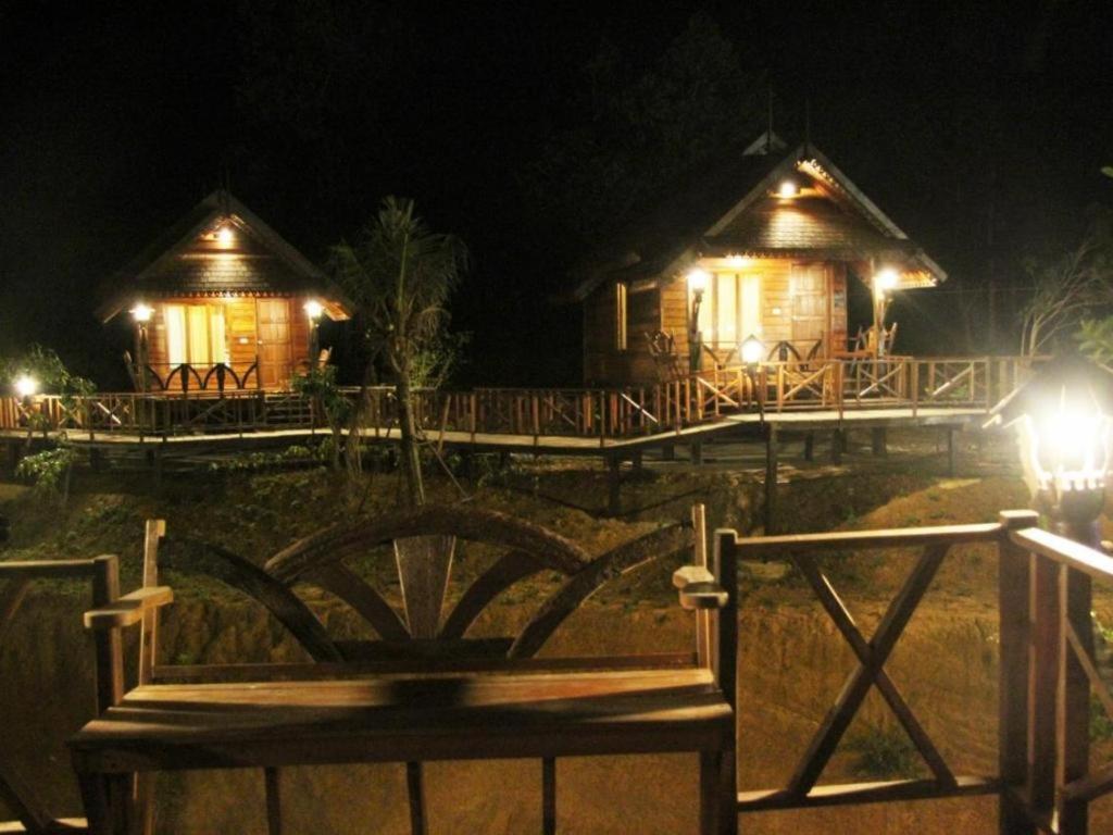 Burilamplai Resort Thung Yai Exteriér fotografie