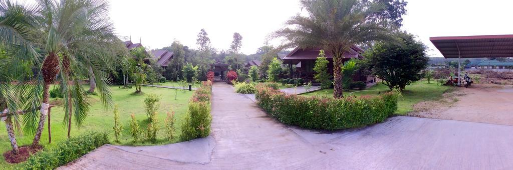 Burilamplai Resort Thung Yai Exteriér fotografie